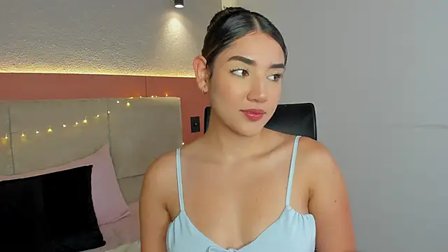 AniiRose online show from 11.26.25