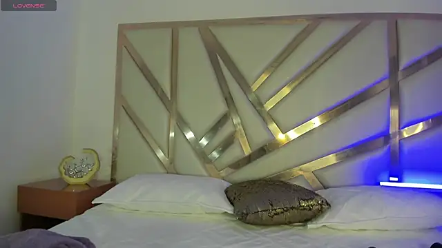 Snapshot of Carolina_Evanss chatting on 09.17.25 Carolina Evanss online show from 09.17.25