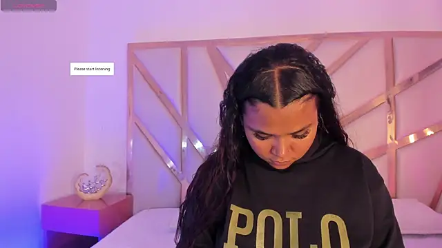 Snapshot of Carolina_Evanss chatting on 11.12.25 Carolina Evanss online show from 11.12.25