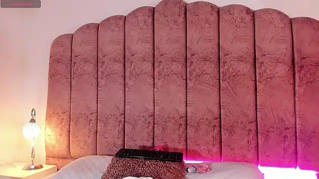 Carolina Evanss online show from 01.18.26