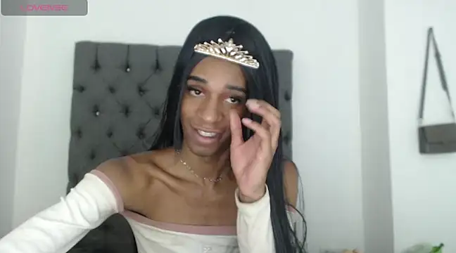 Snapshot of lucianadolll chatting on 03.20.25 lucianadolll online show from 03.20.25