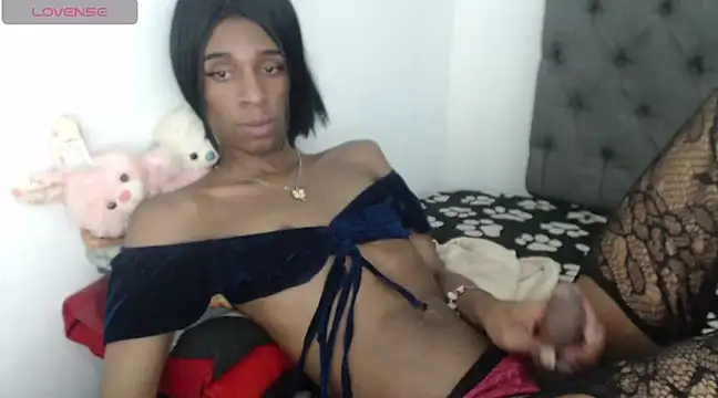 Snapshot of lucianadolll chatting on 03.22.25 lucianadolll online show from 03.22.25