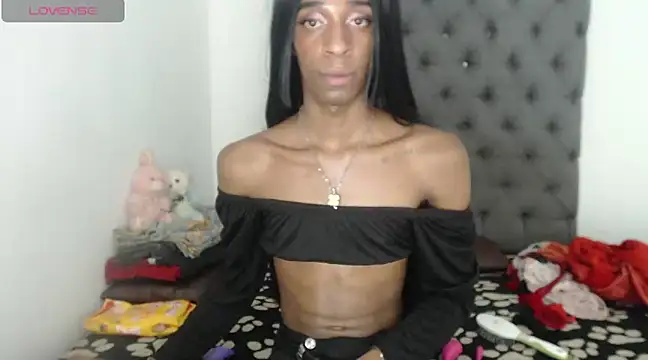 Snapshot of lucianadolll chatting on 03.23.25 lucianadolll online show from 03.23.25