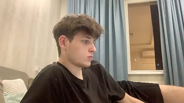 cutie guys online show from 12.06.24