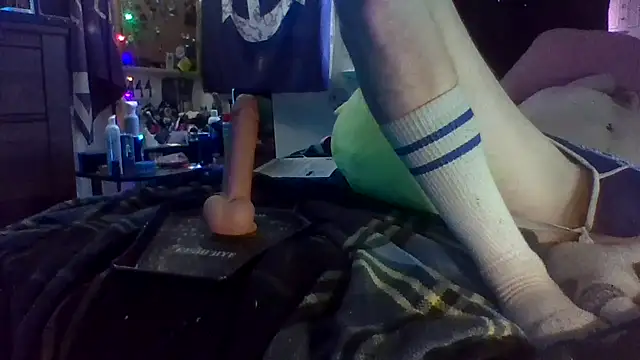 Snapshot of ATwinkie chatting on 01.10.25 ATwinkie online show from 01.10.25