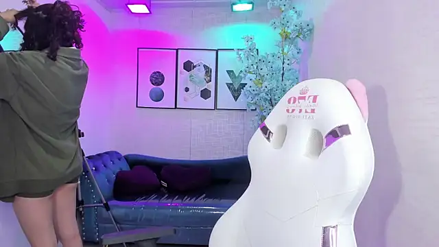 Theia moon online show from 03.14.26