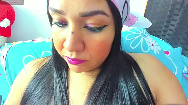 Venus Blackk online show from 01.12.25