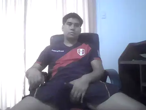 Snapshot of estudiante69 chatting on 12.01.24 estudiante69 online show from 12.01.24
