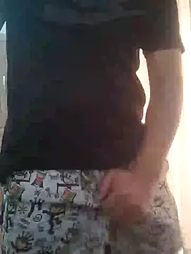Snapshot of estudiante69 chatting on 12.19.24 estudiante69 online show from 12.19.24