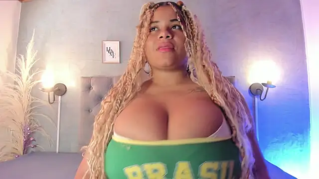 Snapshot of MeridaLane chatting on 11.25.25 MeridaLane online show from 11.25.25