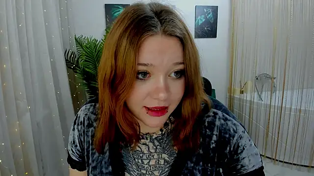 MoonLghte online show from 02.01.25