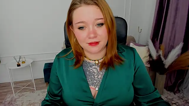 MoonLghte online show from 02.06.25