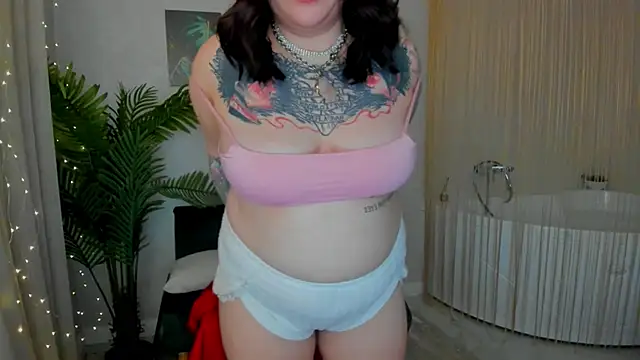 MoonLghte online show from 03.04.25