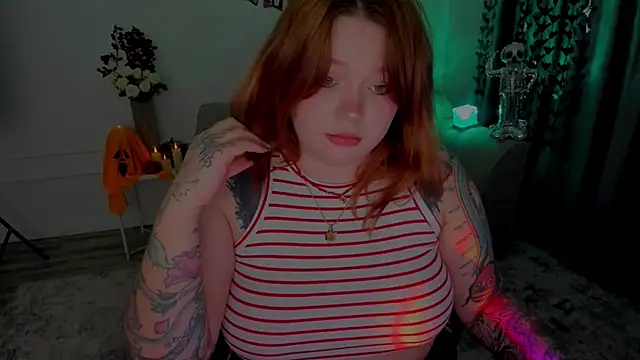 MoonLghte online show from 10.11.25