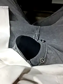 Snapshot of Steve98768 chatting on 12.10.24 Steve98768 online show from 12.10.24