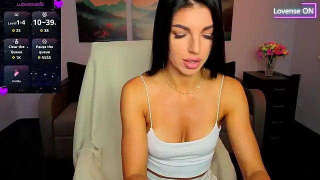 Angelina Clarks online show from 08.04.26