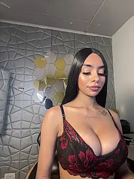 Tiffanny online show from 03.03.25