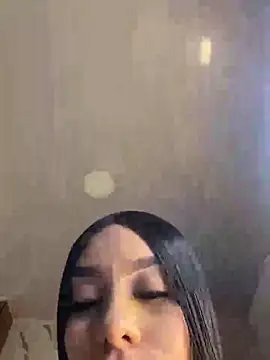 Tiffanny online show from 06.05.26