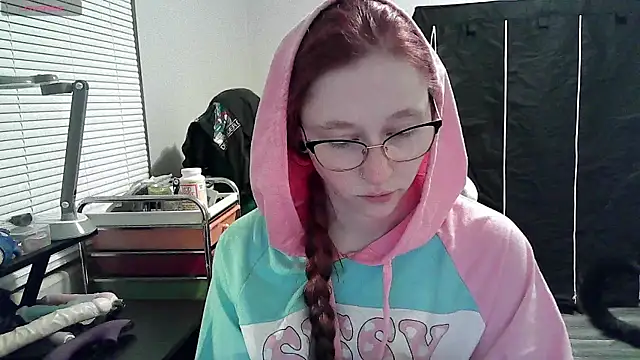 Snapshot of LilyFoxxx chatting on 01.25.25 LilyFoxxx online show from 01.25.25