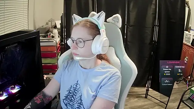LilyFoxxx online show from 07.13.26