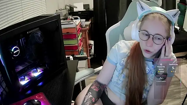 LilyFoxxx online show from 07.22.26
