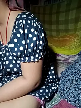 Snapshot of Super-Couple chatting on 03.21.25 Super-Couple online show from 03.21.25