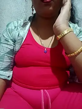 Snapshot of Super-Couple chatting on 09.26.25 Super-Couple online show from 09.26.25