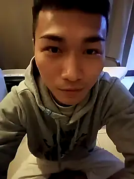 Snapshot of chiata410 chatting on 03.06.25 chiata410 online show from 03.06.25