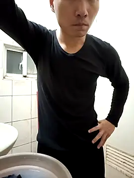 Snapshot of chiata410 chatting on 03.08.25 chiata410 online show from 03.08.25