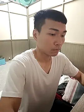 Snapshot of chiata410 chatting on 03.15.25 chiata410 online show from 03.15.25