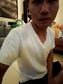 Snapshot of chiata410 chatting on 10.31.25 chiata410 online show from 10.31.25