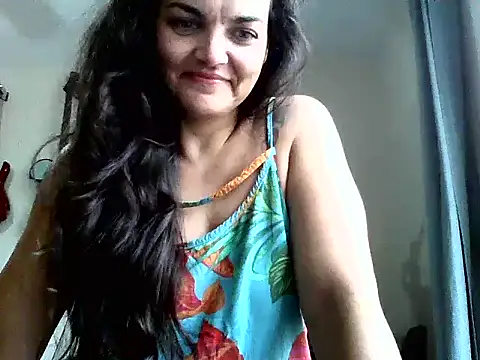 Snapshot of escritorasafada chatting on 03.15.25 escritorasafada online show from 03.15.25