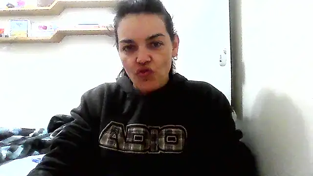 Snapshot of escritorasafada chatting on 03.13.26 escritorasafada online show from 03.13.26