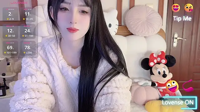 Unique-yiyi online show from 01.14.25