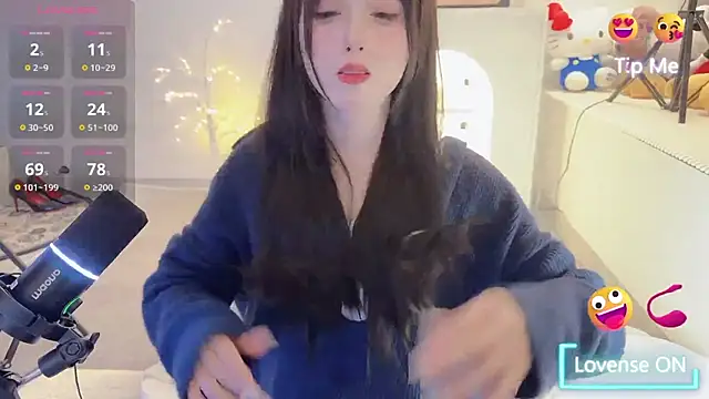 Unique-yiyi online show from 02.11.25