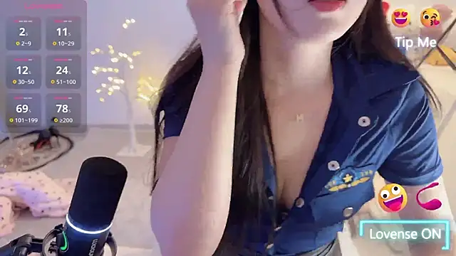 Unique-yiyi online show from 02.16.25