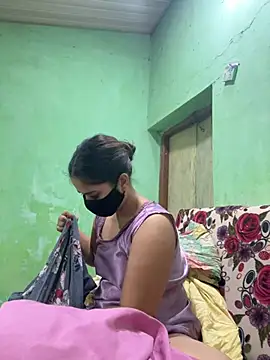 Snapshot of Black_Glow chatting on 01.30.25 Black Glow online show from 01.30.25