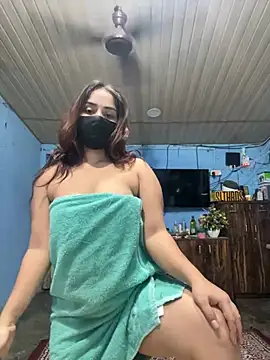 Snapshot of Black_Glow chatting on 03.10.25 Black Glow online show from 03.10.25