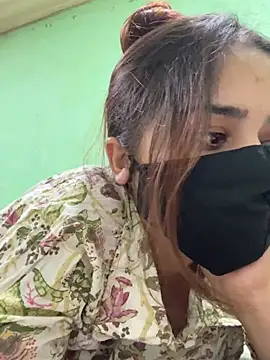 Snapshot of Black_Glow chatting on 03.14.25 Black Glow online show from 03.14.25