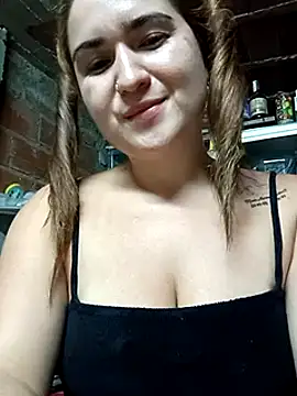 Snapshot of alexax0 chatting on 02.04.25 alexax0 online show from 02.04.25