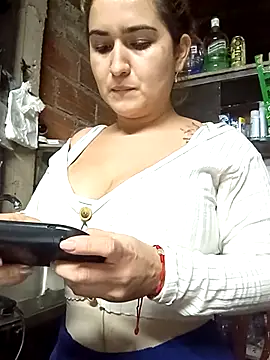 Snapshot of alexax0 chatting on 03.14.25 alexax0 online show from 03.14.25