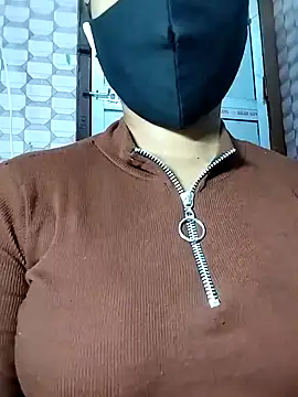 Snapshot of Shivani_Tivari chatting on 12.29.24 Shivani Tivari online show from 12.29.24