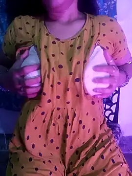 Sneha gril online show from 10.18.25