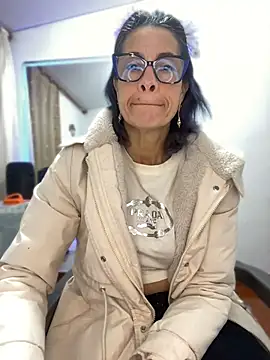 Snapshot of Goddess-Love- chatting on 05.20.26 Goddess-Love- online show from 05.20.26