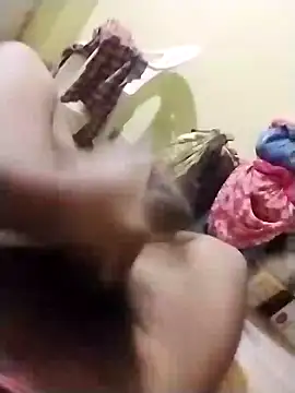 Snapshot of Muscular02 chatting on 02.14.25 Muscular02 online show from 02.14.25