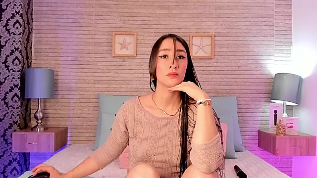 Snapshot of Catalinna_Thompson chatting on 01.15.25 Catalinna Thompson online show from 01.15.25