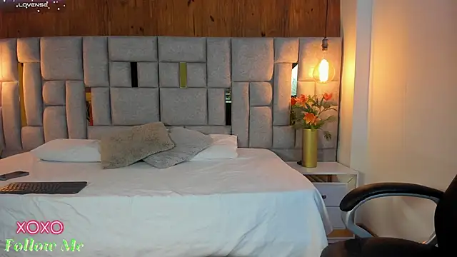 Saori newman online show from 03.08.25