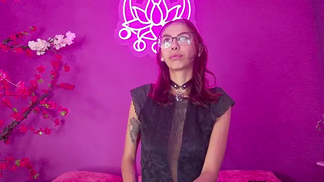 Lunamistyc online show from 03.04.25