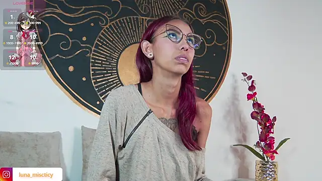 Lunamistyc online show from 09.20.25