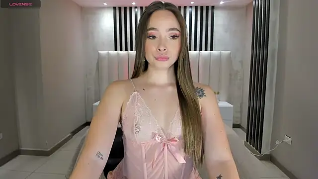 AlinaKravitz online show from 02.23.25